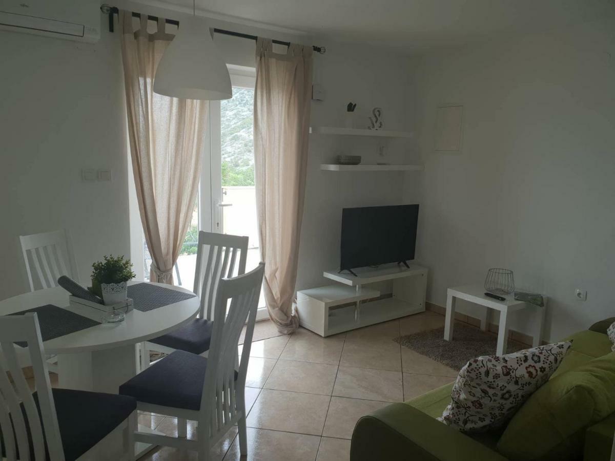 E&M Apartment Senj  Ngoại thất bức ảnh