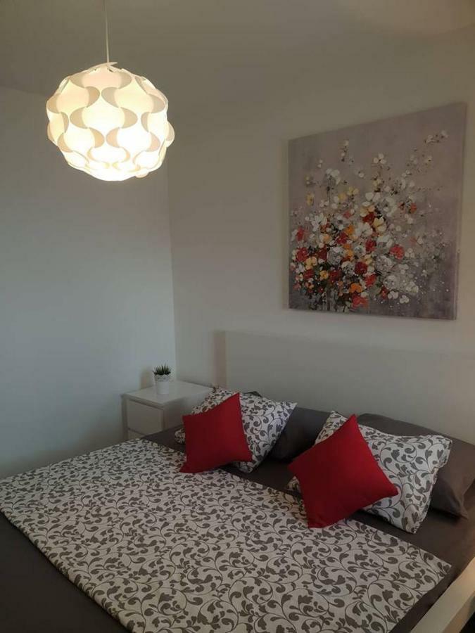 E&M Apartment Senj  Ngoại thất bức ảnh